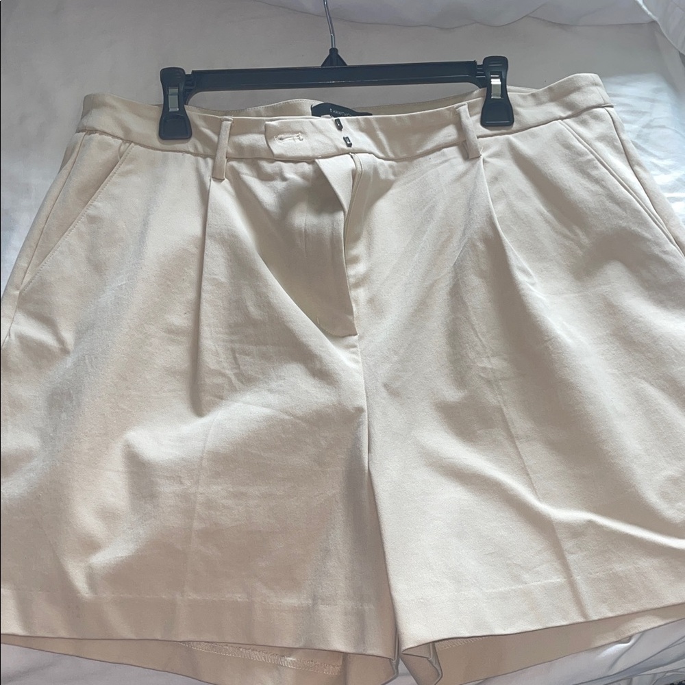 41 Hawthorn Cream Women's Bermudas